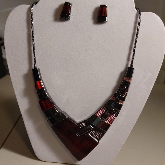 Jewelry - Elegant Red and Silver Necklace and Earring Set